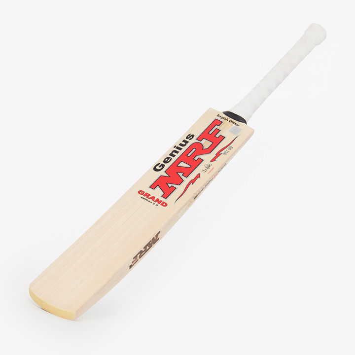 Virat%20Kohli%20Signed%20Cricket%20Deuce%20Ball%20Cricket%20Bat%20-%20Image%203