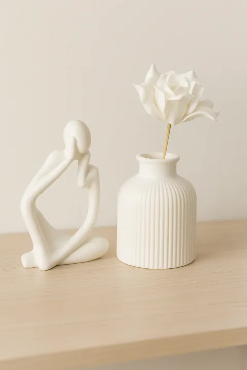 Vase%20and%20Figurine%20Set%20(Flowers%20not%20included)%20-%20Image%203
