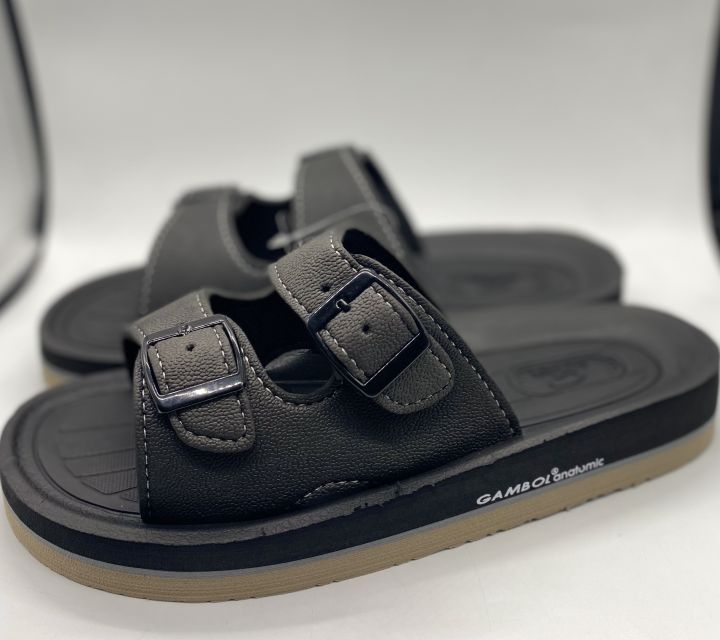 Best%20and%20premium%20slides%20for%20men%20-%20Image%203