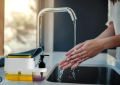 3 in 1 Soap Pump Dispenser, Dish Soap Liquid Dispenser Sponge Holder Dish Soap Pump Dispenser for Kitchen Sink Countertop Kitchen Bathroom (3 in 1). 