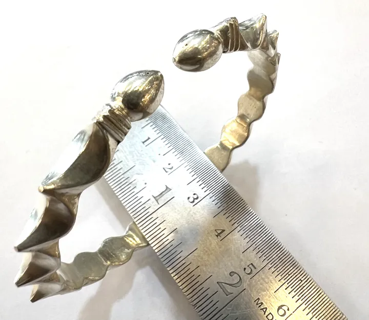 PURE%20SILVER%20HANDMADE%20RAIYA%20BALA%20FOR%20WOMEN%20250=265%20-%20Image%206