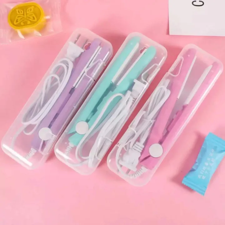 Mini%20Hair%20Styling%20Iron%20and%20Curler%20-%20Portable%20Ceramic%20Flat%20Iron%20for%20Straightening%20and%20Curling%20with%20Travel%20Case%20-%20Image%203