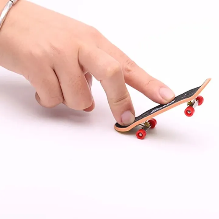 1Set%20Skate%20Toy%20Fingers%20Training%20Skate%20Park%20Ramp%20Set%20Funny%20Plastic%20Tech%20Practice%20Deck%20Black%20Finger%20Skateboards%20Extreme%20Sport%20-%20Image%206