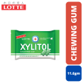 LOTTE Xylitol Sugar Free Lime Mint Chewing Gum (Pillow Pack) (11.6g). 