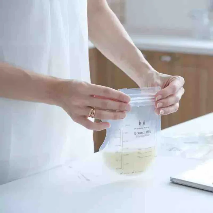 Australian%20Brand%20Miracle%20Baby%20Breast%20Milk%20Storage%20Bag%20-%20Image%203