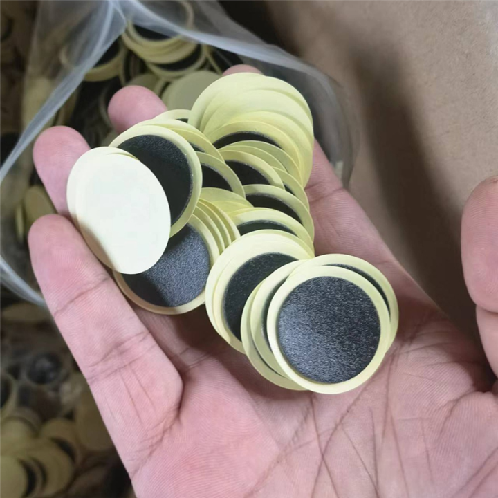 Round%20Glueless%20tire%20puncture%20repair%20patch%20inner%20tube%20puncture%20patch%20-%20Image%203