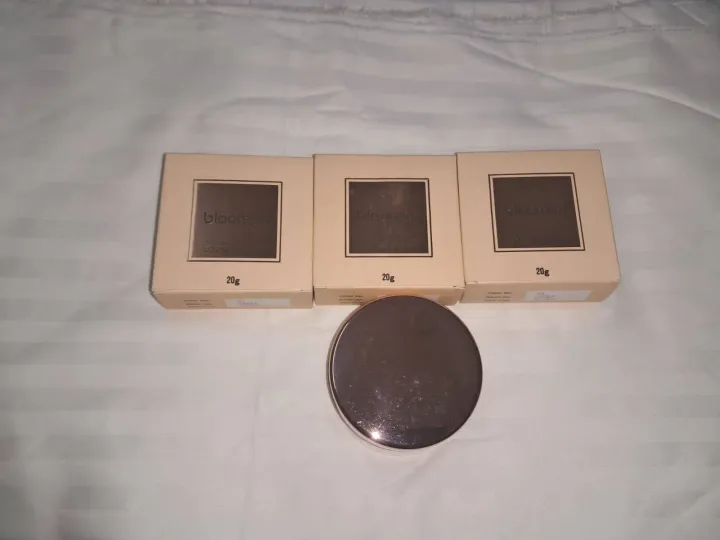 Bloomeri%20Loose%20Powder%2020g%20-%20Image%204