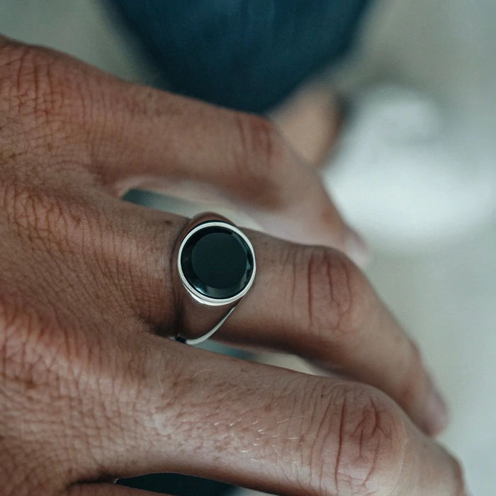 Pure%20Silver%20Black%20Onyx%20Ring%20-%20Image%202