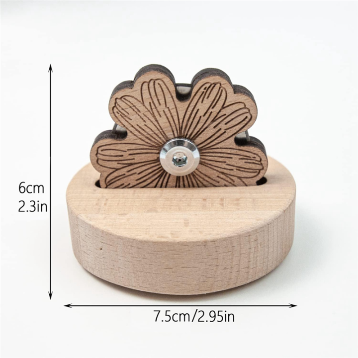 1Set%20Tabletop%20Yarn%20Cutter%20with%20Thread%20Cutting%20Tools%20with%20Anti-Slip%20Stand%20Wood%20-%20Image%203