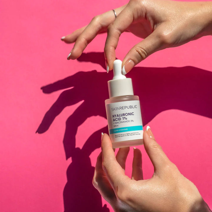 Skin%20Republic%20Hyaluronic%20Acid%201%25%20+%20Niacinamide%202%25%20Serum-30ml%20-%20Image%204