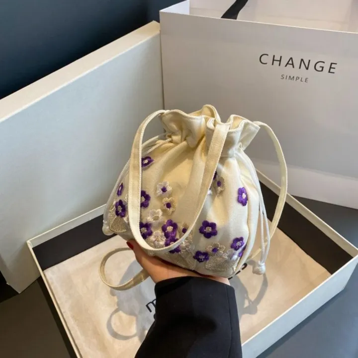 Chinese%20Hanfu%20Drawstring%20Bag%20Elegant%20Shoulder%20Bag%20Ethnic%20Style%20Floral%20Bucket%20Bag%20Ancient%20Style%20Hanfu%20Accessories%20Embroidery%20Flower%20Handbag%20Shopping%20-%20Image%209