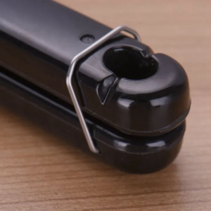 Waffle%20Maker%20Non-stick%20Checkered%20Waffle%20Mould%20Bakeware%20Tray%20With%20Handle%20for%20Stovetop%20-%20Image%207