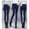 Women Highwaist Slimfit Pant. 