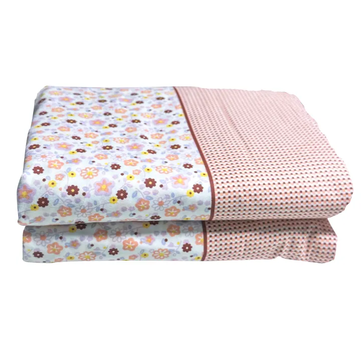 Chic%20Cotton%20Floral%20&%20Checkered%20Patterned%20Blanket%20Cover%20with%20Zipper%20Closure%20-%20Ultra%20Soft%20Medium%20Size%2072%20*%2090%20Inches%20-%20Image%205
