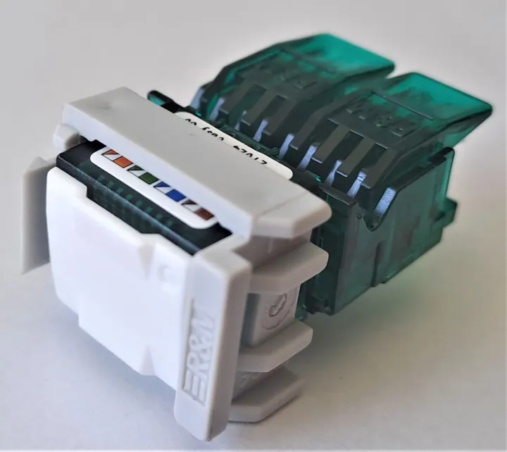 R&M%20Connection%20Module,%20Cat%206%20For%20Patch%20Panel%20-%20Image%204