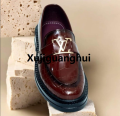Xujiguanghui Pumpy shoes are designed in very beautiful brown color for men and boys which are very special and very strong and their sole is also very thick and they look very stylish to wear.. 