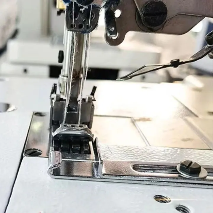 Durable%20Metal%20Sewing%20Machine%20Foot%20Three%20Needle%20Five%20Wire%20Seam%20Guide%20Presser%20Foot%20Multi-function%20Sewing%20Machine%20Accessories%20Rolled%20Hem%20Feet%20Home%20-%20Image%208