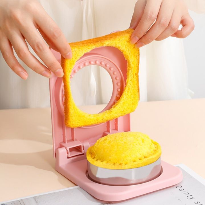 Creative%20Stainless%20Steel%20DIY%20Sandwich%20Cutters%20Mould%20Kids%20Breakfast%20Sealer%20Flip%20Toast%20Bread%20Mold%20Baking%20Accessories%20Sandwich%20Cutting%20Tool%20-%20Image%204