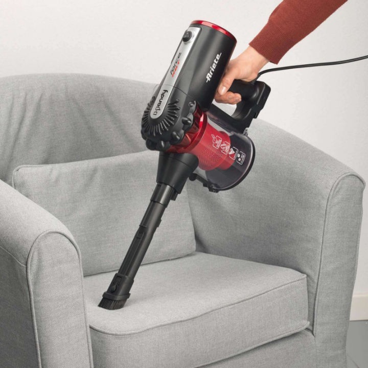 Electric%20Broom%20with%20Motorized%20Brush%20-%20Image%205