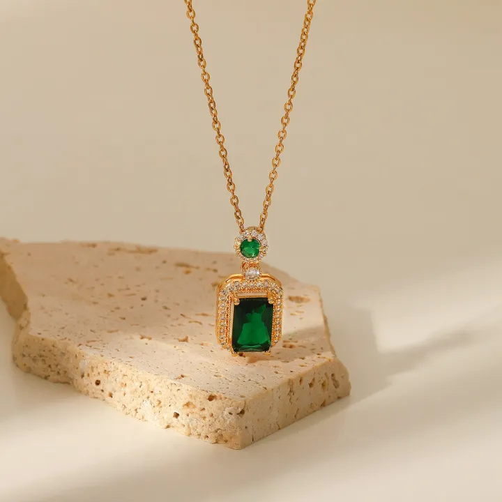 Spunky%20Add-ons%20Square%20Solid%20Green%20Color%20Pendant%20%20Stainless%20Steel%20Necklace%20For%20Women%20-%20Image%206