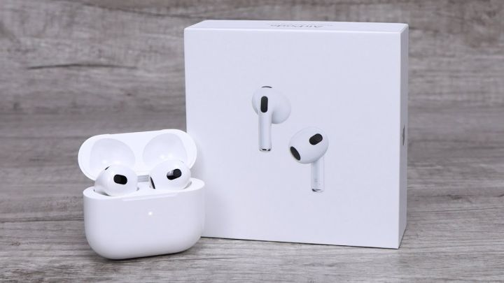 AirPods%203%20(Clone)%20with%20Wireless%20charging%20Case%20-%20Image%205