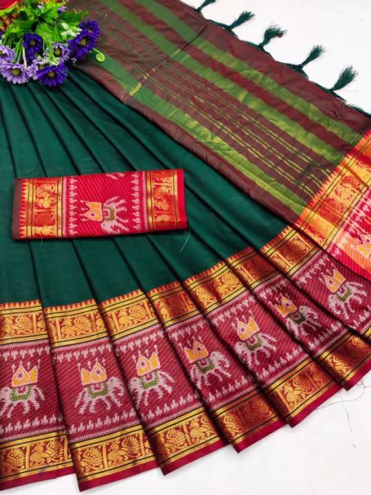 Woven%20Temple%20Border%20Narayanpet%20Cotton%20Silk%20Saree%20Green%20soft%20Women%20Traditional%20occasion%20Party%20Casual%20wear%20for%20special%20day%20Comfy%20Wear%20-%20Image%204