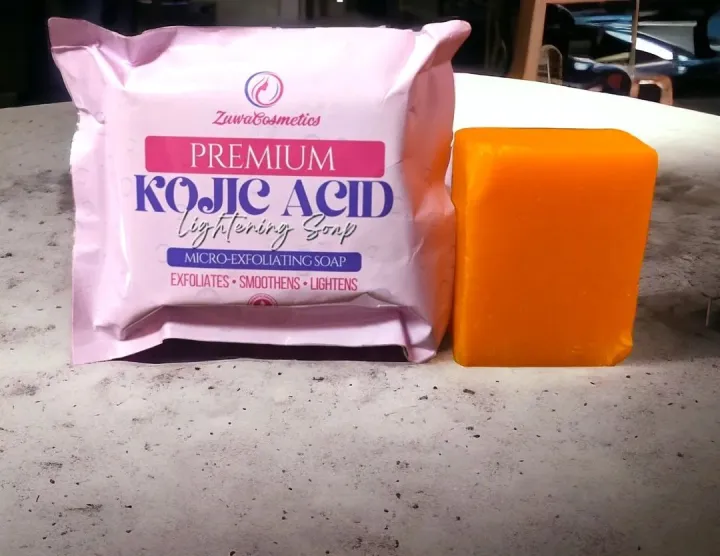 Premium%20Kojic%20Acid%20Soap%20by%20Zuwa%20Cosmetics,%20Exfoliates,%20Smoothens,%20Lightens%20-%20135%20gm%20-%20Image%203