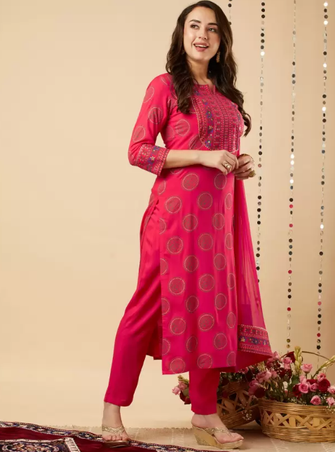 Women%20Cotton%20Blend%20Kurta%20Pant%20Dupatta%20Set%20-%20Image%203
