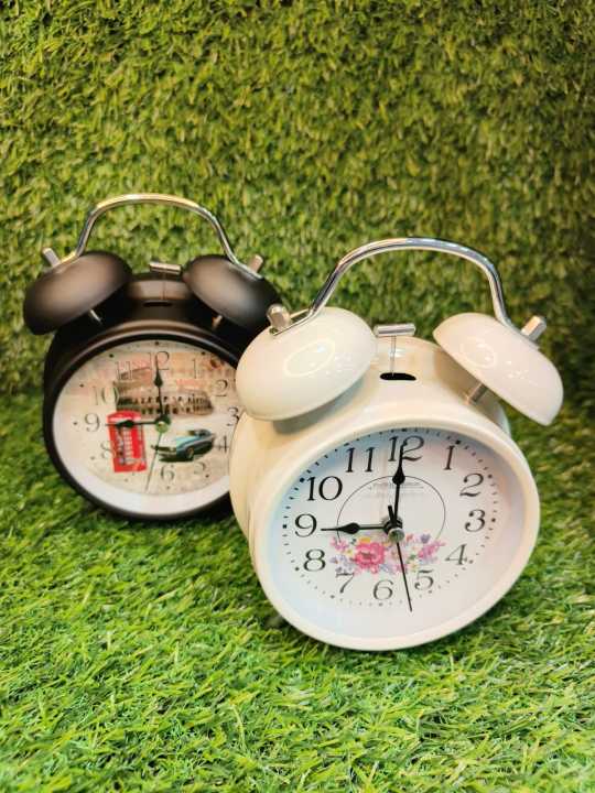 Table%20Analog%20Clock%20Round%20shape%20with%20Alarm/%20Fancy%20Design%20Desk%20Clock%20-%20Image%202