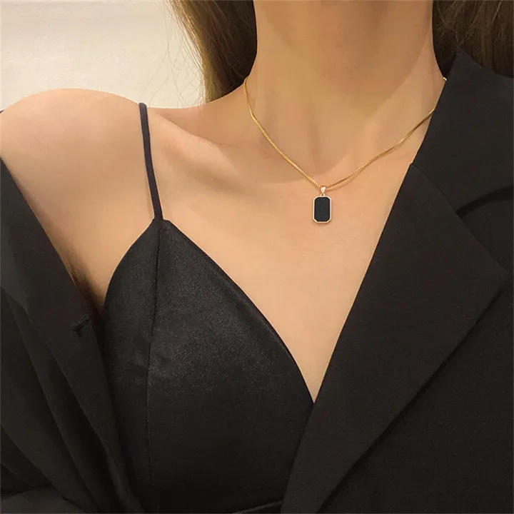 Jewelry%20accessory%20Pendant%20necklace%20Delicate%20Long%20chain%20Minimalist%20Collarbone%20chain%20Rectangular%20pendant%20Black%20Women's%20jewelry%20for%20Daily%20wear%20Formal%20occasions%20Party%20accessory%20Fashion%20statement%20Gift%20for%20-%20Image%206