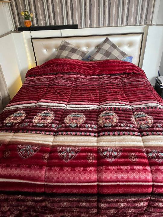 Luxurious Fur King Size Quilt For Minus Degrees