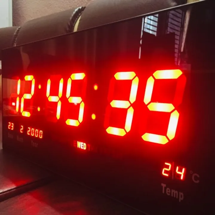 18.9-Inch%20Oversized%20LED%20Digital%20Wall%20Clock%20Large%20Display%20With%20Indoor%20Temperature%20Date%20And%20Day%20%20Electric%20Wall%20Clock/Calendar%20Timer%20Home%20Decor%20JH4600%20-%20Image%204