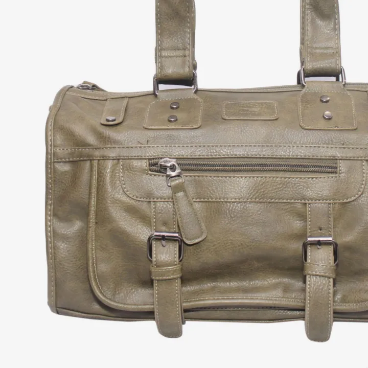 Olive%20Leather%20Hand%20Carry%20Bag%20For%20Men%20-%20Image%205