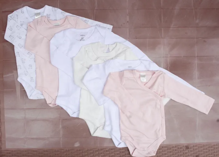 Livingtex%20Full%20Sleeve%20Baby%20Romper%20(0-36M)-%20Set%20Of%203%20-%20Image%208