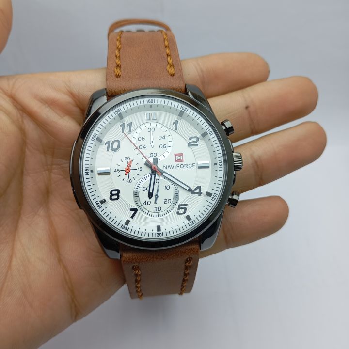 Fashionable%20Watch%20For%20Men%20%7C%7C%20Round%20Dial%20Leather%20Belt%20Waterproof%20Watch%20For%20Men%20-%20Image%209