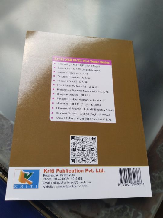 Kriti's%20Class%2011%20Principle%20Of%20Hotel%20Management%20Course%20Book%20-%20Image%202