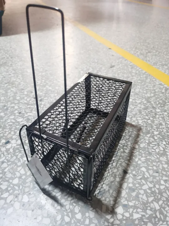 Reusable%20Traditional%20Metal%20Mouse%20Trap%20Cage%20%E2%80%93%20Humane%20Live%20Catch%20Rodent%20Control%20for%20Garden%20&%20Home%20%7C%20No-Kill%20Rat%20&%20Mice%20Trap%20Cage%20%7C%20Easy-to-Use%20Reusable%20Rodent%20Catcher%20-%20Image%208