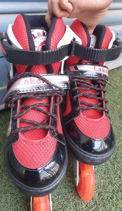 Roller%20Skets%20Shoes%20Adjustable%20%2038-41%20Europian%20Size%20in%20Red%20and%20Black%20Colour%20By%20Mitrata%20-%20Image%204