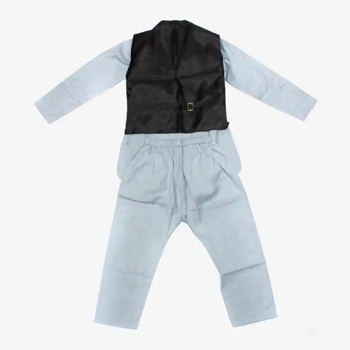 Grey%20Color%20Nepali%20Daura%20Suruwal%20Set%20For%20Boys%20-%20Image%202