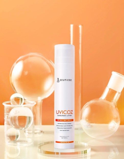 Ceuticoz%20Uvicoz%20Sunscreen%20Lotion%20SPF%2050+%20PA%20++++%20UVA%20UVB%20Protection%20With%20Hev%20*%20(%20Blue%20Light%20)%20Protection%20,%20For%20All%20Skin%20Types%2050ml%20By%20Amore%20-%20Image%202