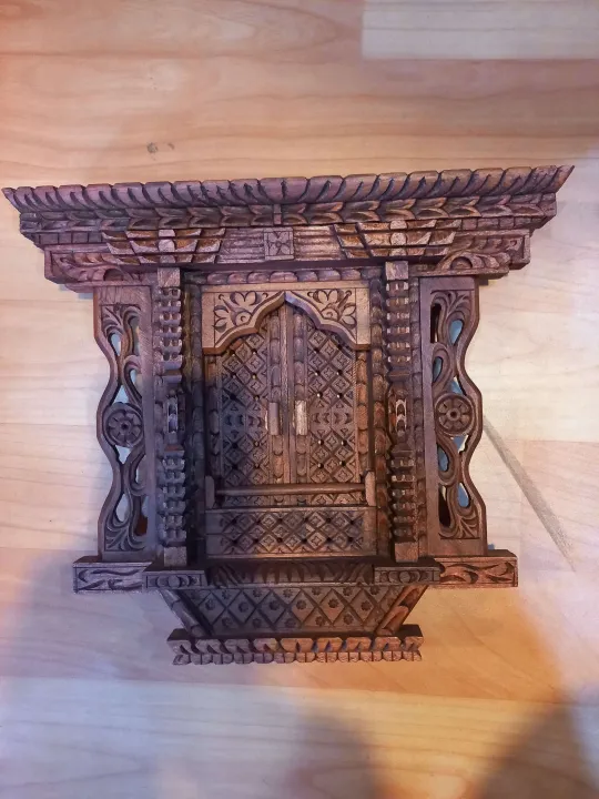Traditional%20Nepali%20Wooden%20Jhyal%20-%20Image%202