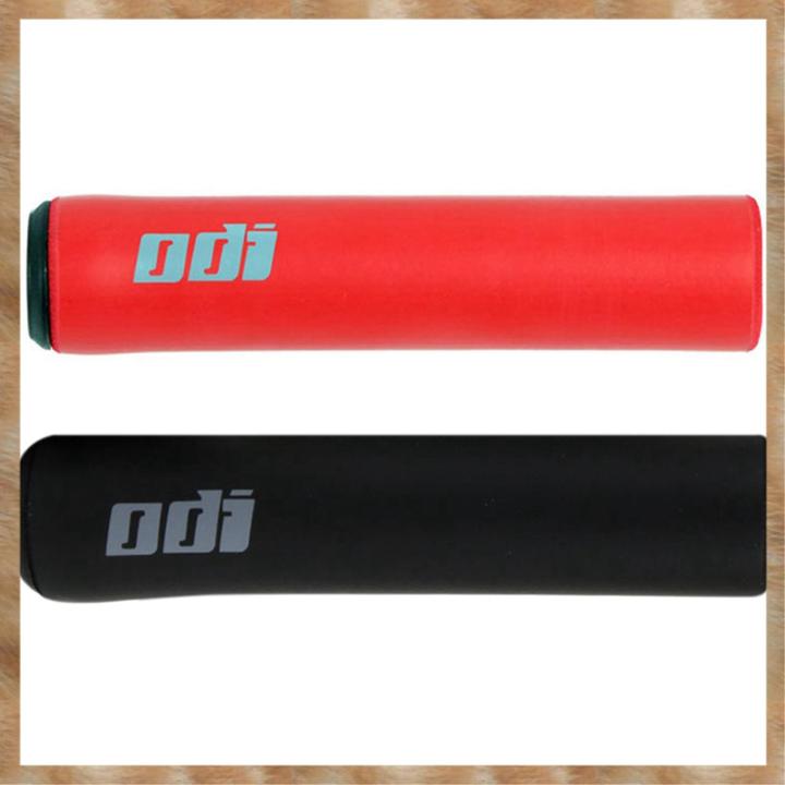 Kqueebee Odi 2 Pair Bicycle Grip Silicone Handlebar Grips Shock-Absorbing Soft Mountain Bicycle Grip - Red & Black