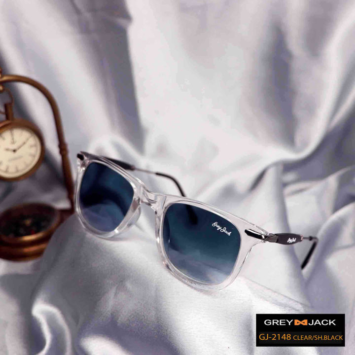 AVAITOR%20classic%20design%20sunglass%20with%20hard%20glass%20-%20Image%204