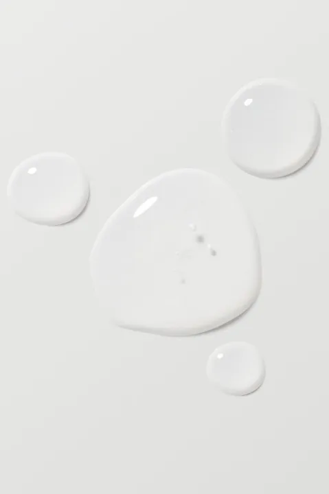 Maybelline%20GRIPPY%20SERUM%E2%84%A2%20Up%20To%2024HR%20Hydrating%20Grip%20Primer%20-%20Image%202