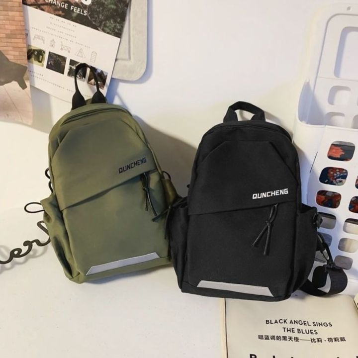 New Leisure Men's Chest Bag Nylon Lightweight Crossbody Bag Multi-pocket Waterproof Shoulder Bag for Mountain Climbing