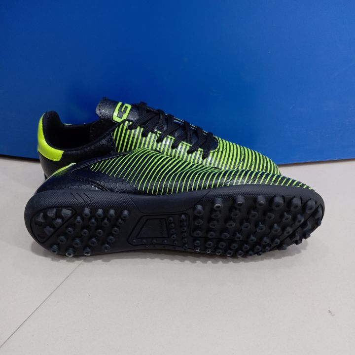 Goldstar%20Python%2002L%20Black%20Yello%20%20Footsal%20%20%20Shoes%20%20For%20Men%20-%20Image%204