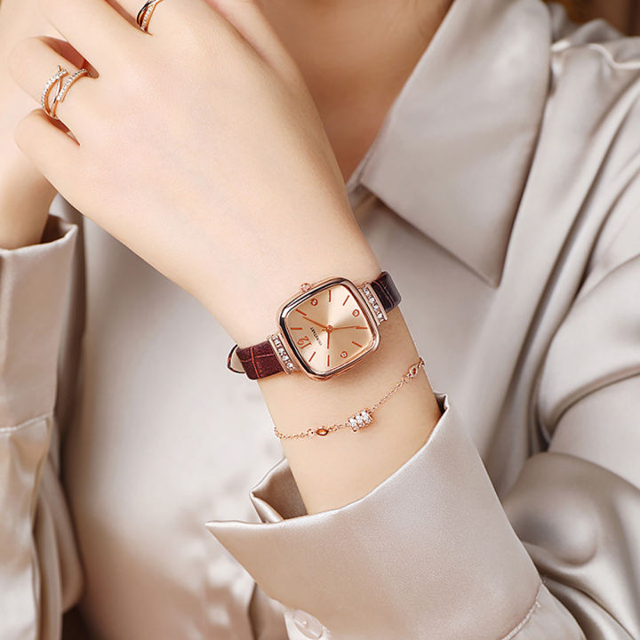 Fashion%20Square%20Rhinestone%20Leather%20Quartz%20Watch%20Light%20Luxury%20Waterproof%20Ladies%20Wristwatch%20Girlfriend%20Gift%20Women%20Accessory%20-%20Image%203
