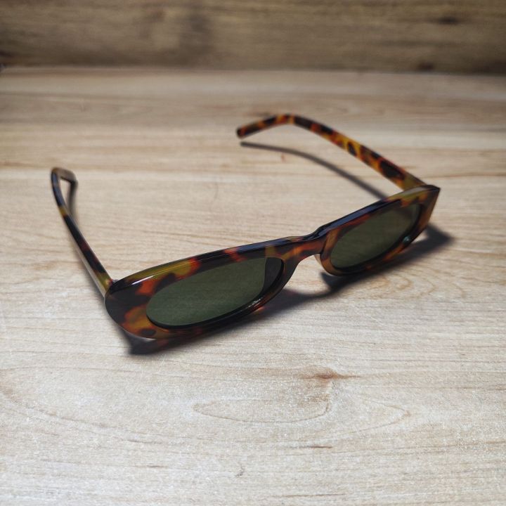 Women%E2%80%99s%20Sunglasses%20Saint%20Laurent%20SL%20557%20Stylish%20Glossy%20Acetate%20Shade%20-%20Image%202