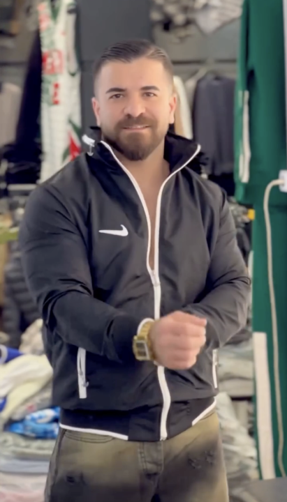 NKE%20Double%20Layer%20Wind%20Jackets%20For%20Men%20-%20Image%202