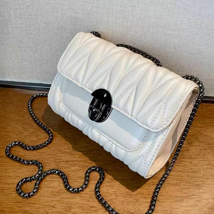 Crossbody%20Bag%20Pu%20Leather%20Mini%20Small%20Square%20Hand%20Bag%20with%20Chain%20And%20Stylish%20Lock%20for%20Women%20-%20Image%206